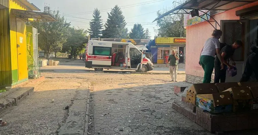 Світлини — ГУНП в ХО та ХОДА Ворог обстріляв Борівську громаду, двоє постраждалих (добовий аналіз ворожих злочинів) на порталі Gromada Group