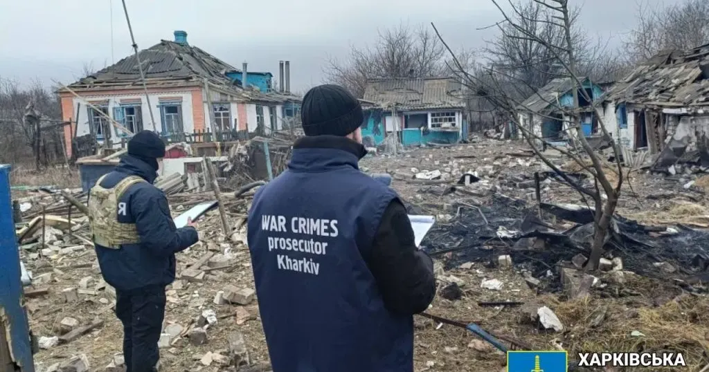 Зруйновані будинки в с. Загризове після обстрілу 17 лютого 2024 року. Фото: Харківська обласна прокуратура Зруйновані будинки в с. Загризове після обстрілу 17 лютого 2024 року.
