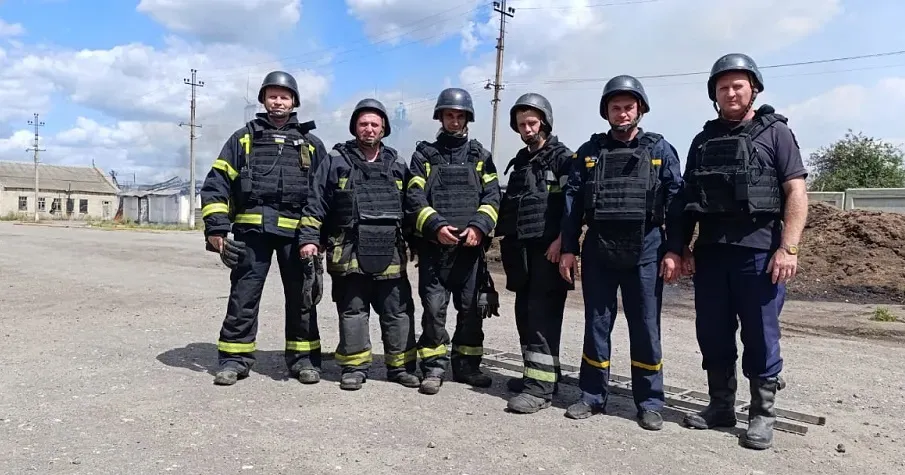 Світлини з архіву 60-ДПРЧ В своє свято герої-рятувальники Борівщини планують чергувати як завжди на порталі Gromada Group