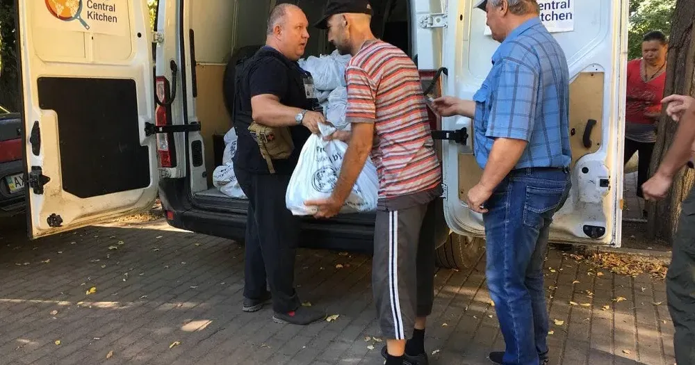Світлини — з офіційного сайту БО "Харківщина в серці" 23 вересня у Боровій видаватимуть гуманітарну допомогу на порталі Gromada Group