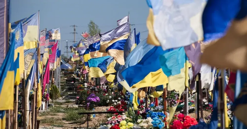 Світлини: Борівська селищна військова адміністрація, Ізюмська РВА, ХОВА Сьогодні — День пам’яті загиблих захисників України на порталі Gromada Group