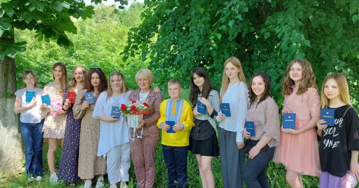 У Борівській школі мистецтв вітали випускників класу живопису